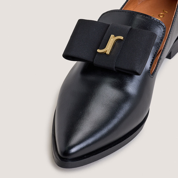 Jonak Pointed-toe Loafers In Black Leather ADOREE