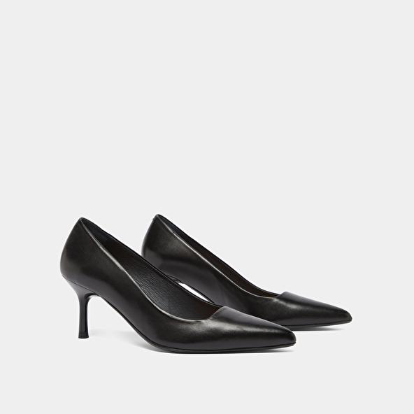 Jonak Pointed-toe Pumps In Black Leather DUNDEE