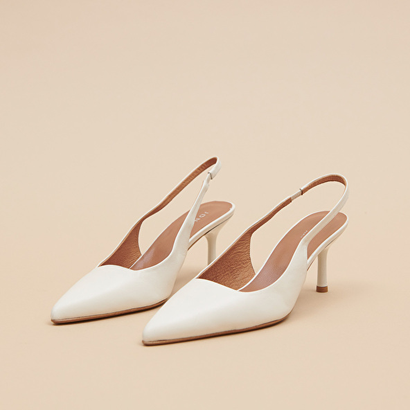 jonak Pointed-toe pumps in ecru leather DIAMANTINE