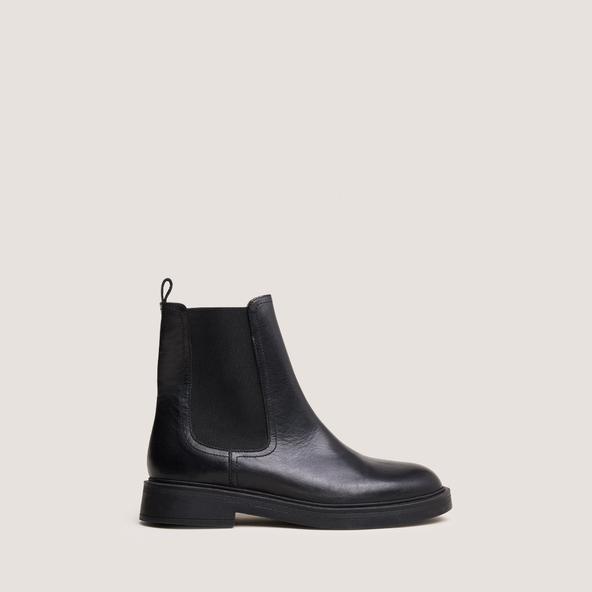 Jonak Round-toe Lowboots In Black Leather AGEN