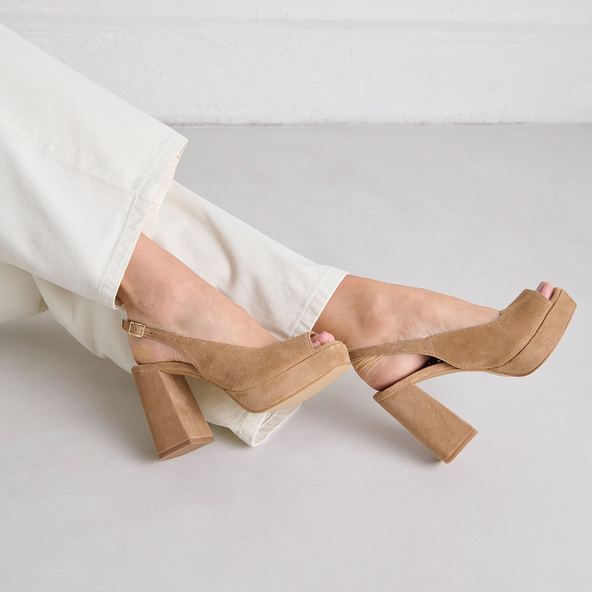 Jonak Slingback Pumps In Camel Velvet VLADIM