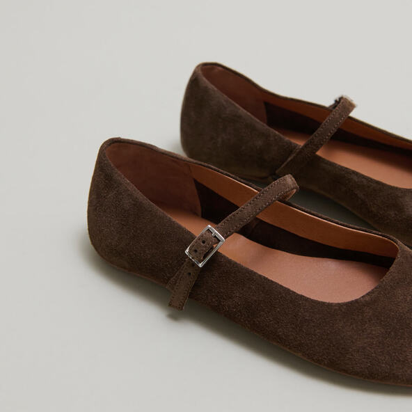 Jonak Strappy Ballet Flats In Brown Crust DRIMA