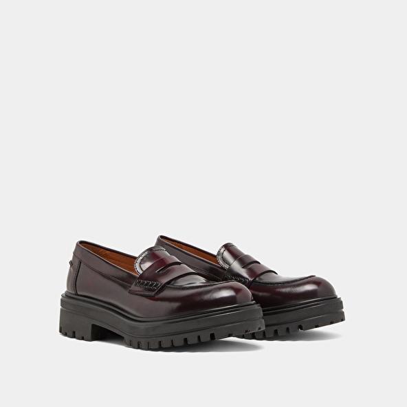 Jonak Loafer With Notched Soles In Burgundy Shiny Leather ALFI