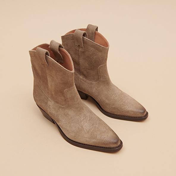 Jonak Lowboots With Bevelled Heels In Taupe Suede DONATE