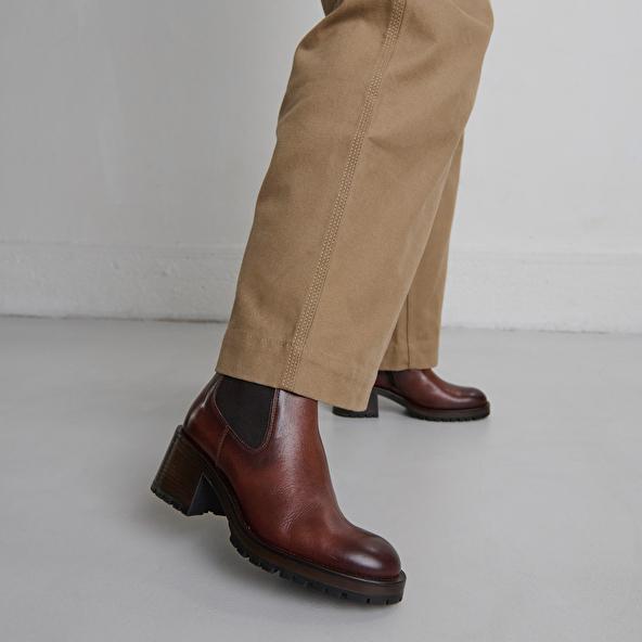Jonak Lowboots With Elastic Bands In Cognac Leather CECILE