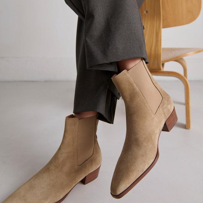 Jonak Lowoots With Slight Bevelled Heels And Pointed Toes In Taupe Suede PAPAYE