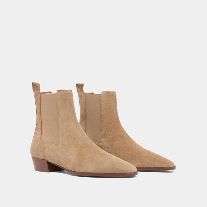 Jonak Lowoots With Slight Bevelled Heels And Pointed Toes In Taupe Suede PAPAYE