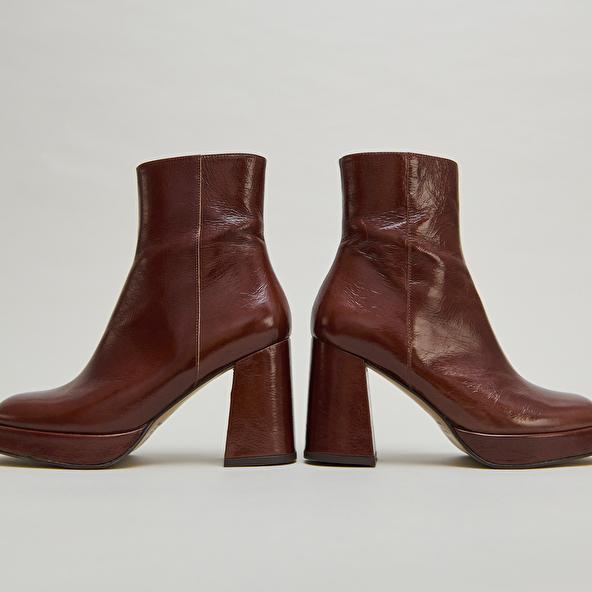 Jonak Mocassins à Talons Et Bouts Arrondis In Black Leather VOLTURA