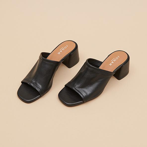 jonak Mules with heels and open toes in black leather BUTTERFLY