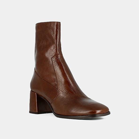 Jonak Oval-toe Boots In Brown Aged Leather ARGENTAT