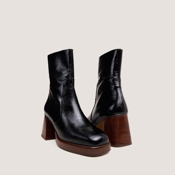 jonak Platform ankle boots in black shiny leather BRIGAND