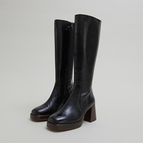 Jonak Platform Boots In Distressed Black Leather BETINA