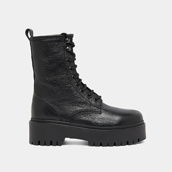 Jonak Platform Boots With Laces In Black Grained Leather ROBBO