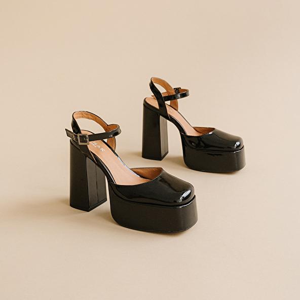 jonak Platform slippers with straps in black patent BACHELIER