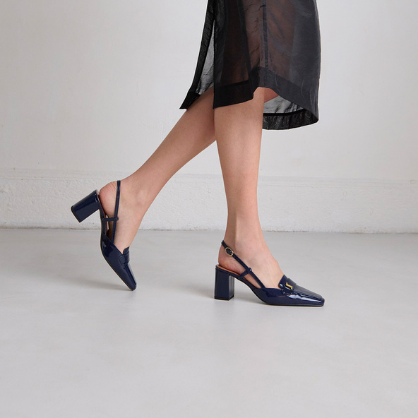 Jonak Pointed-toe Slingbacks In Marine Varnish DESPUES