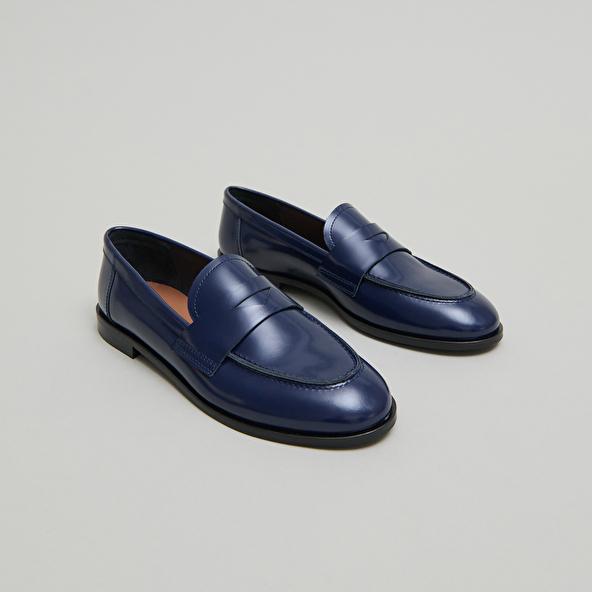 Jonak Round-toe Loafers In Blue Glazed Leather THELMA