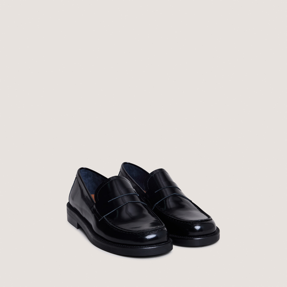 Jonak Round-toe Loafers In Glazed Black Leather DOLIVIA