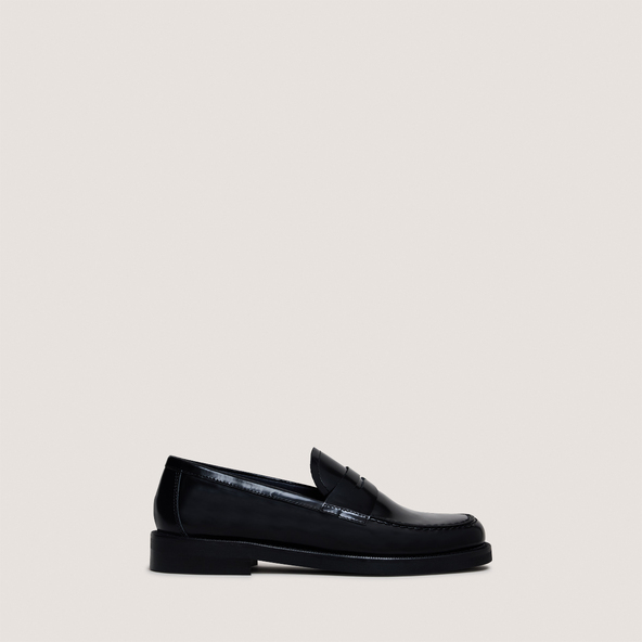 jonak Round-toe loafers in glazed black leather DOLIVIA