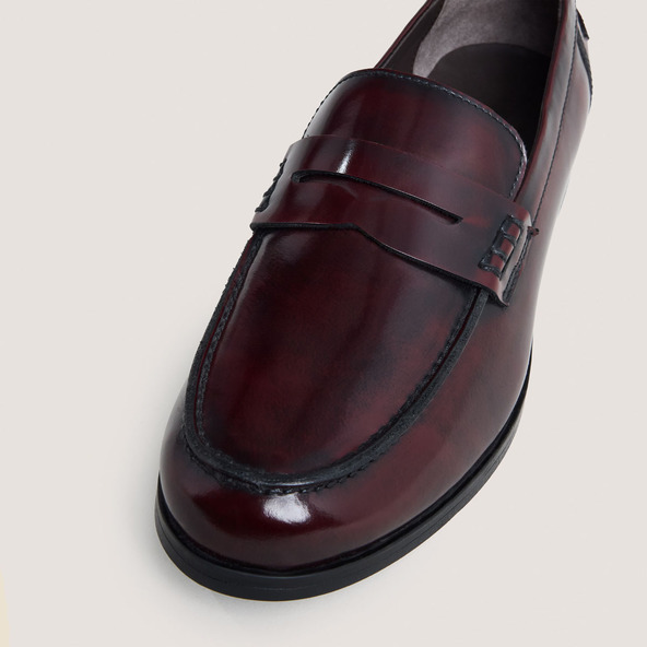 Jonak Round-toe Loafers In Glazed Burgundy Leather ALBIN