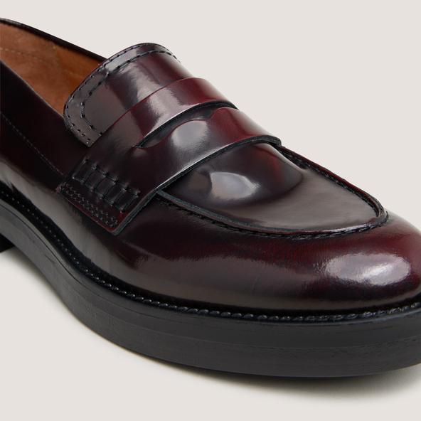 Jonak Round-toed Loafers In Burgundy Shiny Leather MIRNA