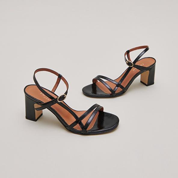 Jonak Sandals With Heels And Straps In Black Shiny Leather VICOMTE