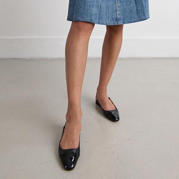 Jonak Slingbacks Ballet Flats In Black Patent And Leather DHAPOU