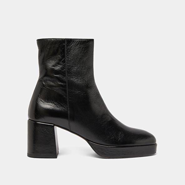 Jonak Square-toe Boots In Black Aged Leather VANVES