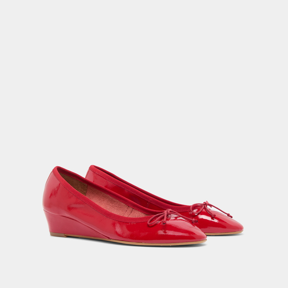 Jonak Wedge Ballerinas In Red Pleated Varnish AIRELLE