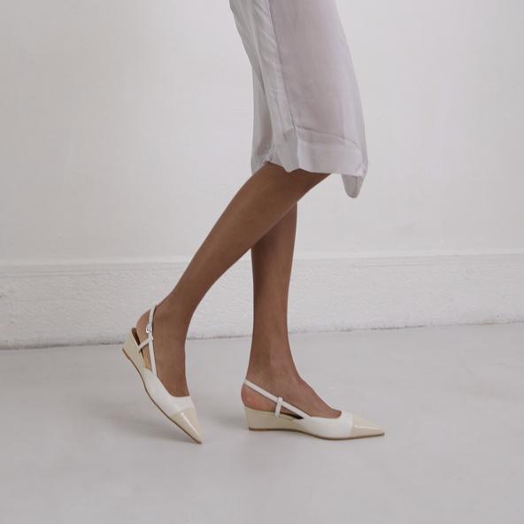 jonak Wedge pumps in ecru varnish and ecru leather DAKARA