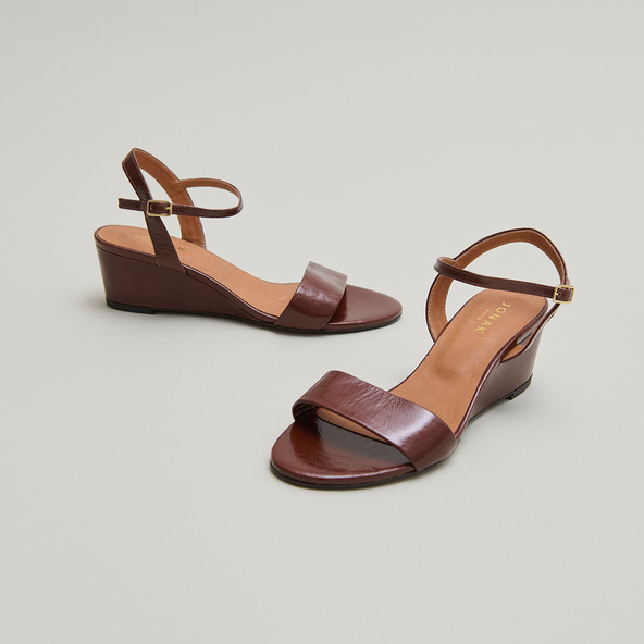 jonak Wedge sandals in dark brown shiny leather AGRUME