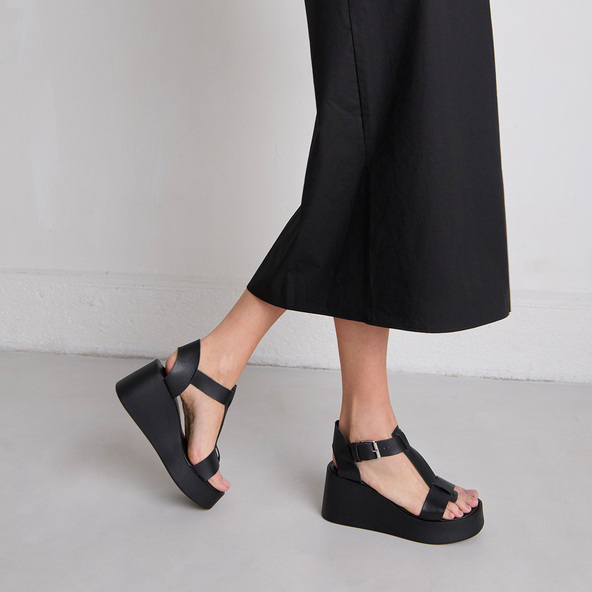 jonak Wedge sandals with adjustable buckles in black leather ESTELLE