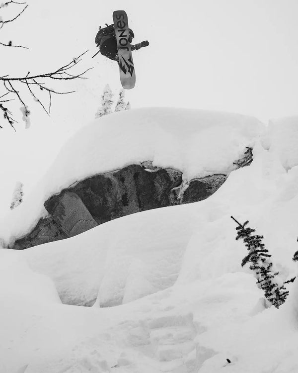 Jones Men's Flagship Snowboard