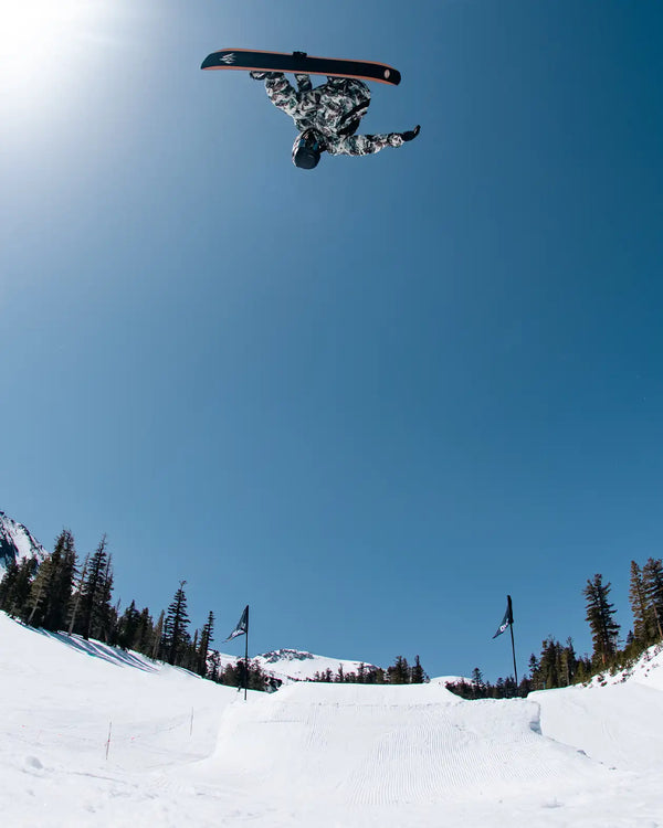 Jones Men's Mountain Twin Pro Snowboard