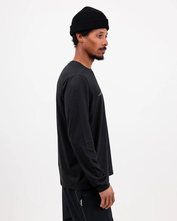 Jones Men’s Recycled Long Sleeve Tech Tee