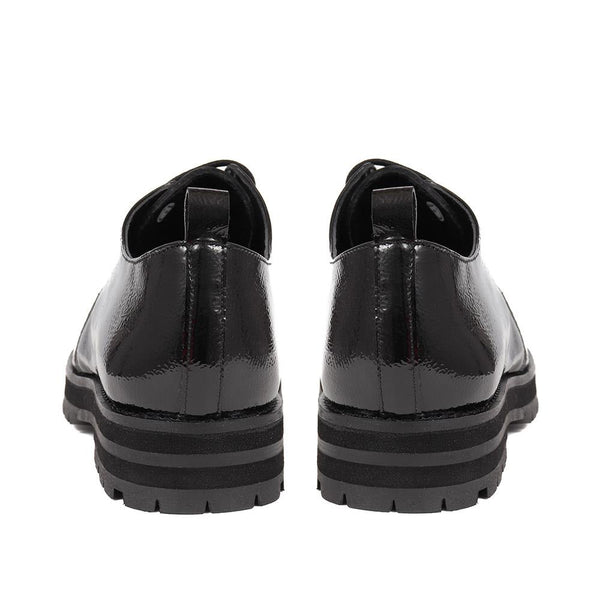 Jones Bootmaker Women's Fae Lace-Up Loafer - Black