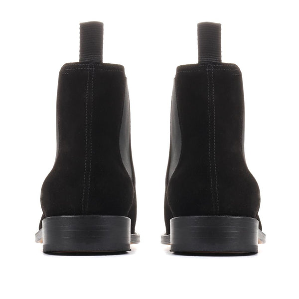 Jones Bootmaker Men's Cheltenham Handmade Chelsea Boots - Black Suede