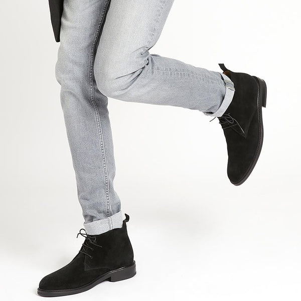 Jones Bootmaker Men's Deacon Suede Chukka Boots - Black Suede