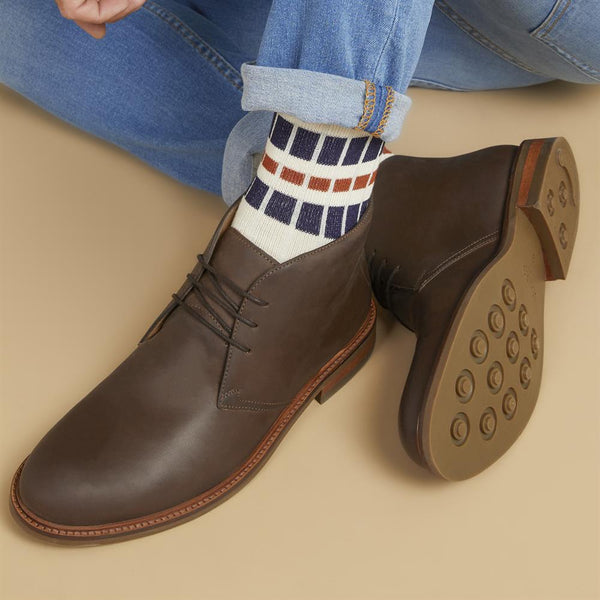 Jones Bootmaker Men's Driffield Leather Chukka Boots - Brown Nubuck