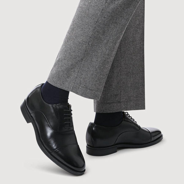 Jones Bootmaker Men's Maloney Wide Fit Smart Leather Oxfords - Black