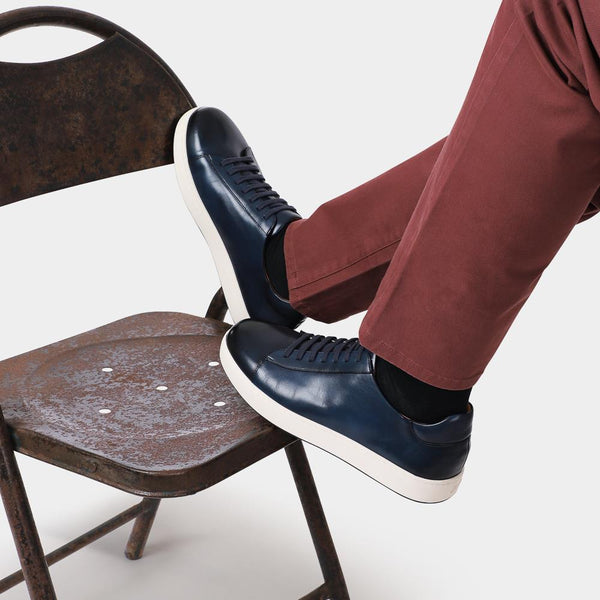 Jones Bootmaker Men's Simone Wide-Fit Leather Trainers - Navy