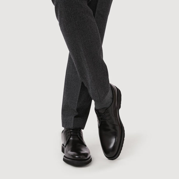 Jones Bootmaker Men's Smart Leather Wide-Fit Derby Shoes - Black