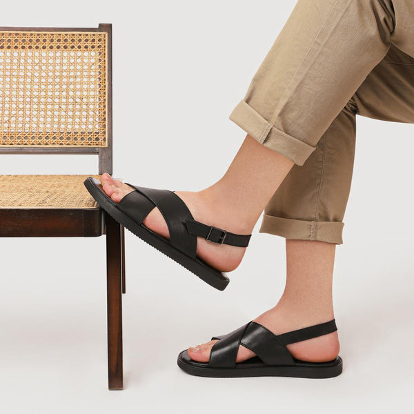 Jones Bootmaker Men's Westbury Leather Buckled Sandals - Black