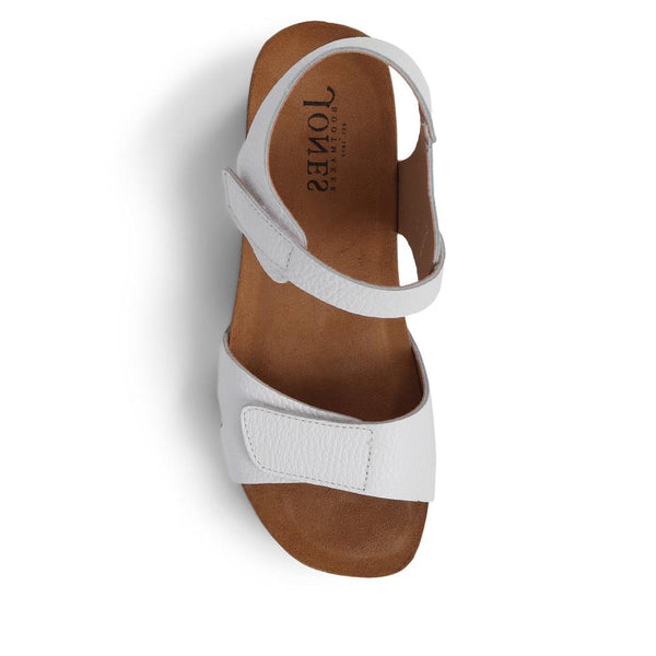 Jones Bootmaker Outlet Joanie Leather Sandals - White