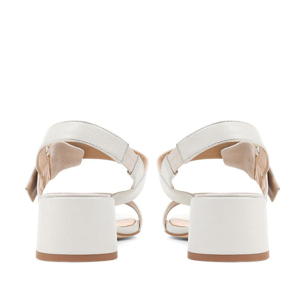 Jones Bootmaker Outlet Kassidy Single Strap Heels - Off White