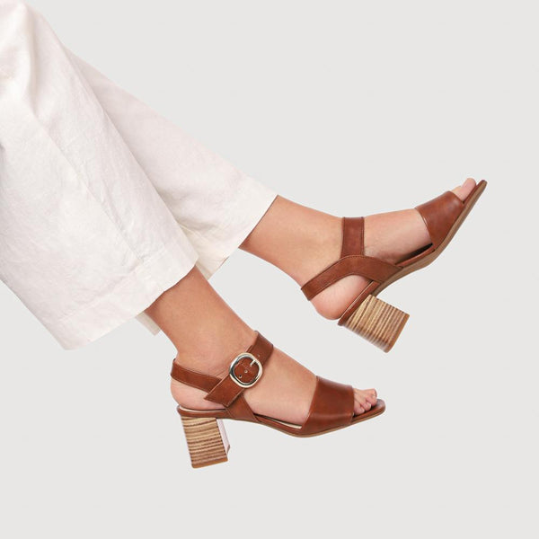 Jones Bootmaker Outlet Kruger Smart Leather Block-Heeled Sandals - Camel