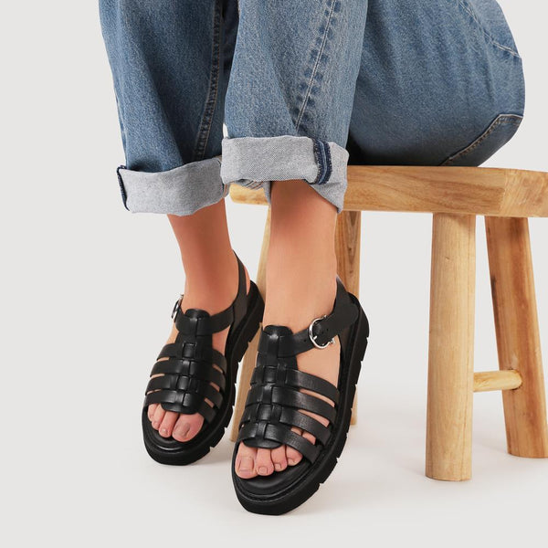 Jones Bootmaker Outlet Leather Buckled Sandals - Black