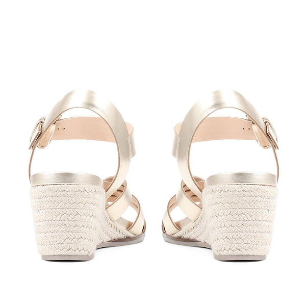 Jones Bootmaker Outlet Loriana Leather Woven Wedge Sandals - Gold