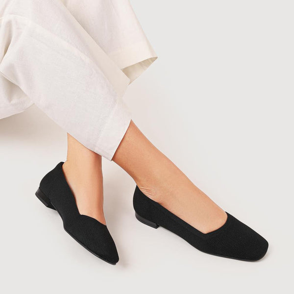 Jones Bootmaker Outlet Olenka Casual Box-Toe Pumps - Black