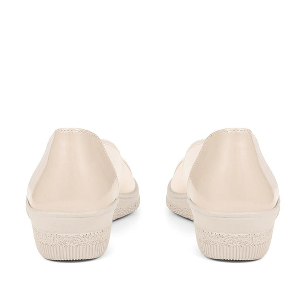 Jones Bootmaker Outlet Petunia Leather Wedge Pumps - Ivory