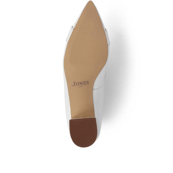 Jones Bootmaker Outlet Ziggy Pointed-Toe Court Shoes - Cream